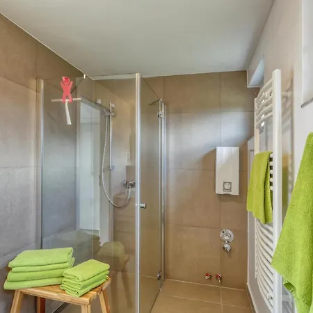 2 Bedroom Awesome In Wustrow * Wustrow (Mecklenburg-Strelitz)